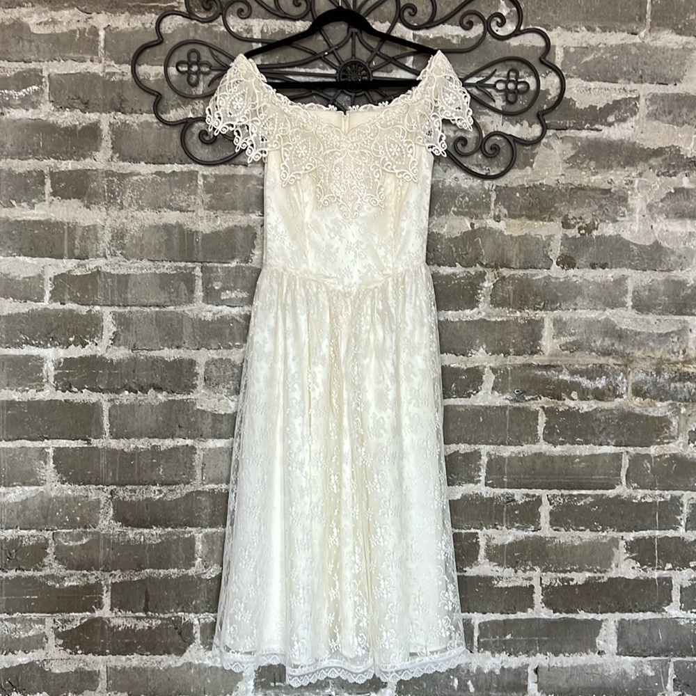 Vintage Jessica McClintock Off the Shoulder Ivory Lace Maxi Wedding Dress Size 8 - Picture 2 of 16